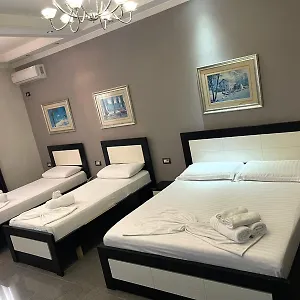 hotel-erandi.hotels-in-tirana.com/